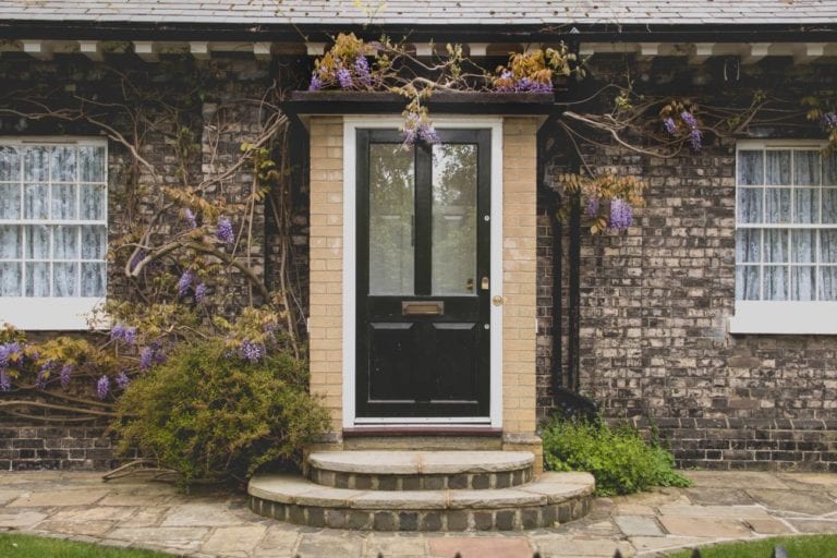 A Practical Guide to Staging a Home so it Sells Fast