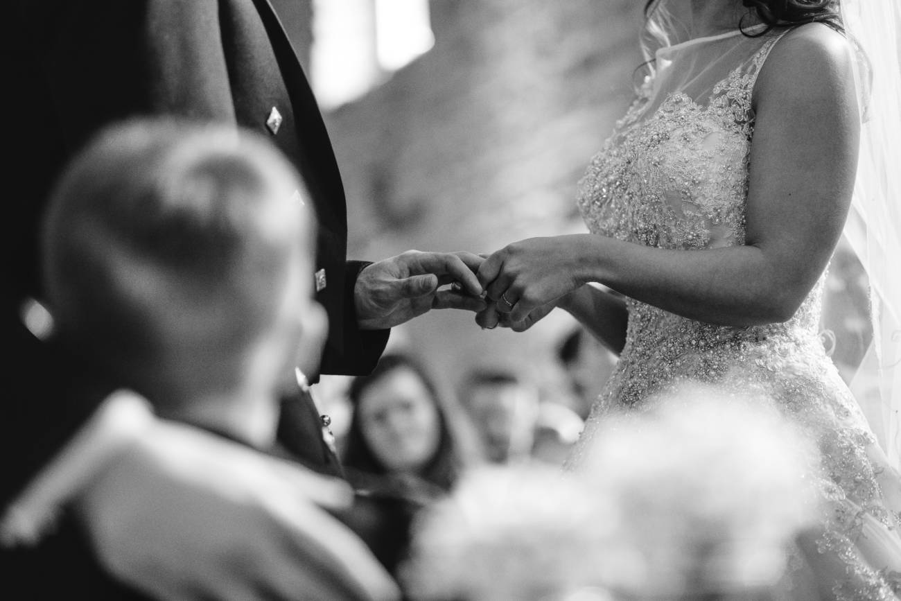 How to Find the Perfect Wedding Ring For Your Man