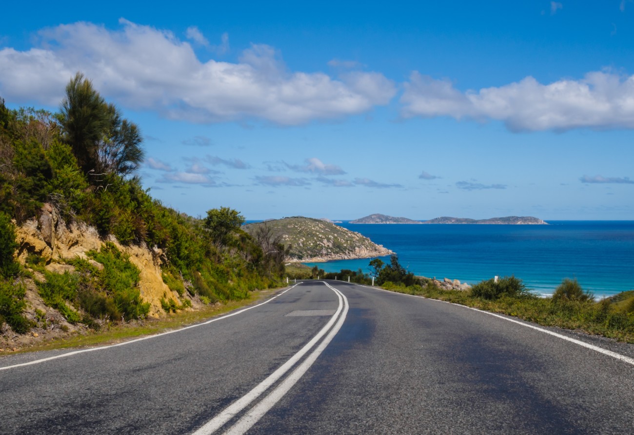 road looking towards o ocean