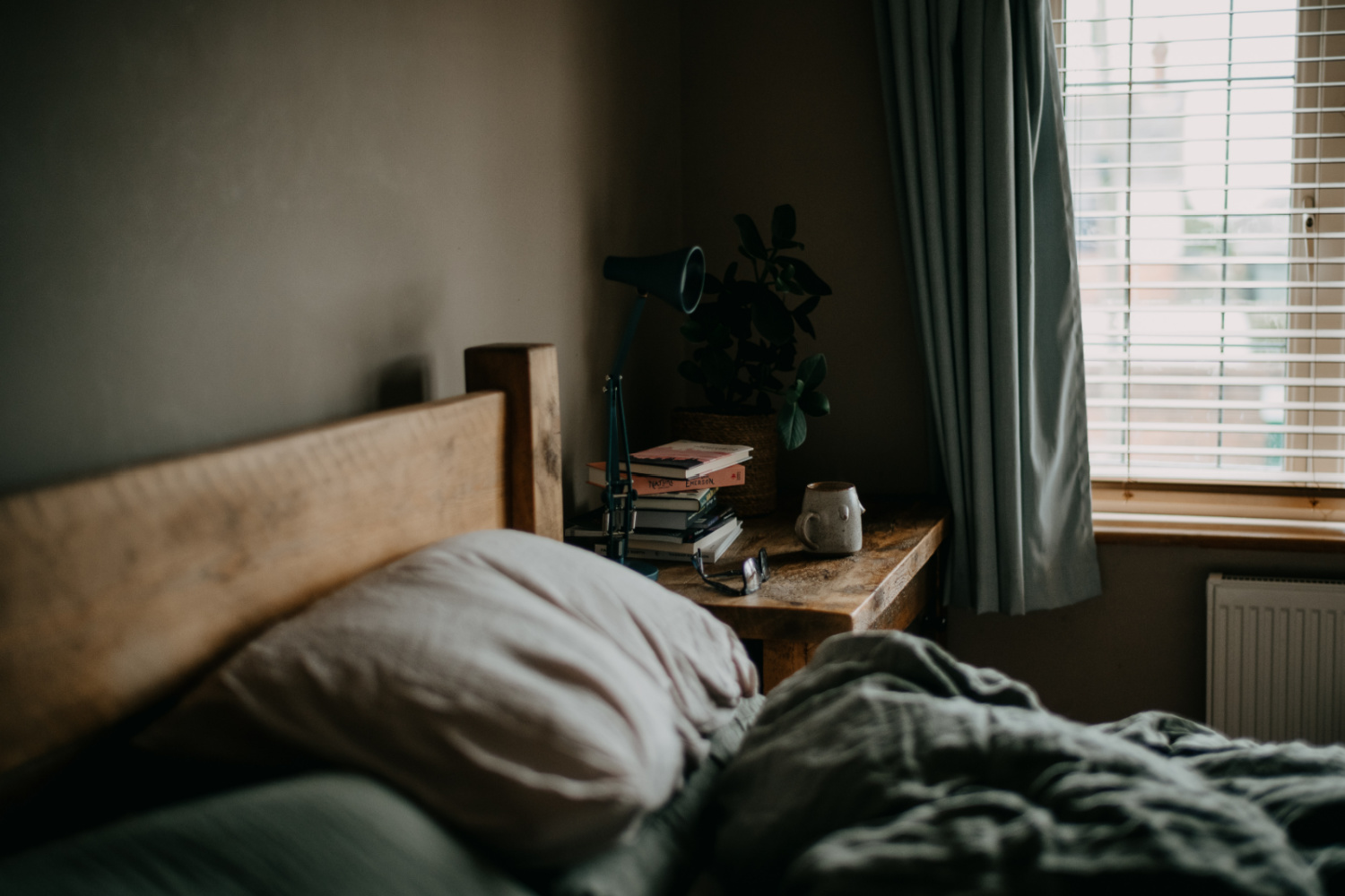 How to Give Your Bedroom an Autumnal Makeover