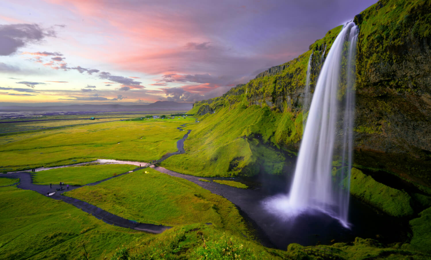 Top 7 Guided Tours in Iceland That Offer an Unparalleled Adventure